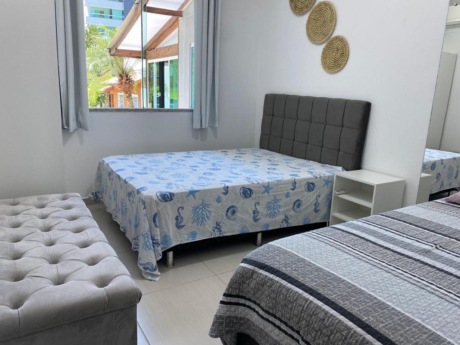 봄비나스 Residencial Com Piscina Possui Jacuzzi Aquecida Com Hidromassagem 빌라 외부 사진