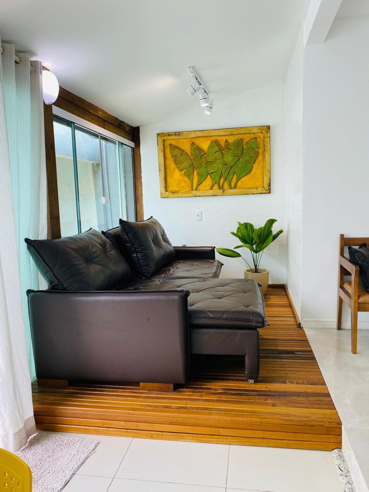 봄비나스 Residencial Com Piscina Possui Jacuzzi Aquecida Com Hidromassagem 빌라 외부 사진